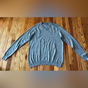 Nike Men's Heather Gray V-Neck Sweater